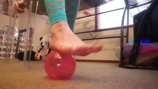 free video 31 free foot fetish feet porn | FrostyPrincess – Ball Roll | frostyprincess-8