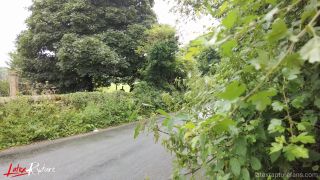 Mrs Seams visits the UK PT 1.-1