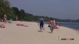 Public jerking on nude  beach-6