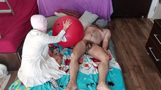 Blowjob Cum In Mouth Amateur couple has crazy sex in the bedroom. Amateur couple takes a bath, wife with hairy pussy, big-6