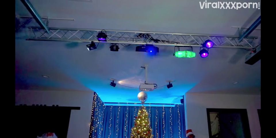 Amouranth Teases in  Jerkmate Video for Christmas 2023 Amouranth   video