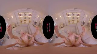 Spring Break Part II – Nikki Nuttz(Virtual Reality)-9