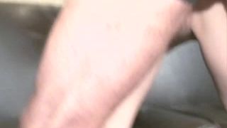 FrenchPee FP Layla 640x480 2400kbps clip2 (mp4)-5