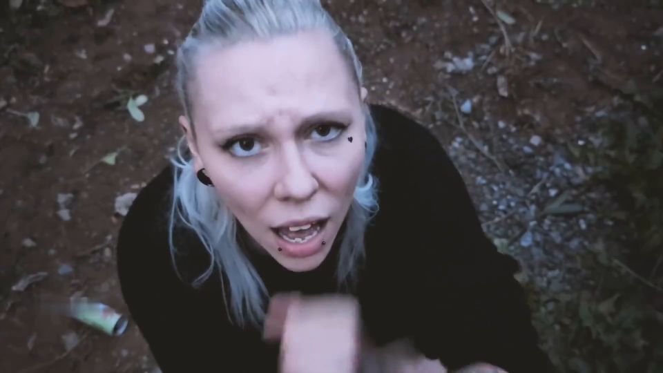 [K2S.CLUB] sarah_sky_official - War das riskant - Mein erster Blowjob im Freien POV - FullHD 1080P