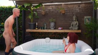 Lisa's geile bubbelbad sex - Lisa Download New Porn Video...-1