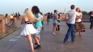 fly-skirt-wind-loves-street-dancing-8