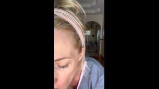 @PetiteBlondeMel 2022-08-31 0h5qnmz0n5ggrosikgey4 source blondemel-1