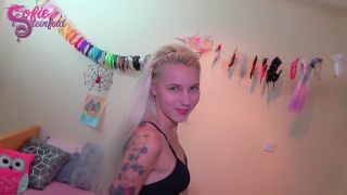 Sofie - Steinfeld - Mein erster Fußclip 720P - Germany-1