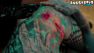 [K2S.CLUB] Anuskatzz - Anal und Squirt Spaß - Gothic Lesben Entfesseln In Latex - Fisting, Sq... - FullHD 1080P-8