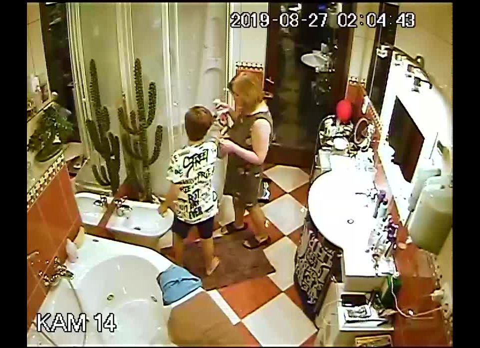 voyeur hidden camera 032427 