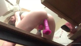 Alex Blake - alexblake420 () Alexblake - this is an older video of me making myself orgasm from like last year in my old bedro 04-05-2020-1