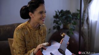 Horny housewife rides guitar tutor (Amateur porn) Jennifer Mendez-7