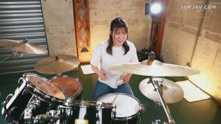 Reducing Mosaic EBOD-810 遂に見つけた！ 究極のピンク乳首おっぱい！ 軽音に青春を掛けた現役女子大生が脱いだらGカップ E-BODY専属AVデビュー 七瀬もも-7