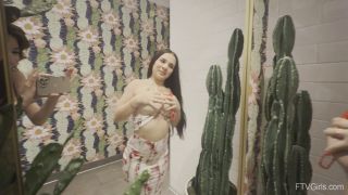 Simone's Full Assets in Gum Chew Follies S3 HD-9