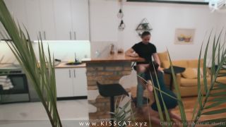 Kisskat 0Hoqp4ou3q8s3exgsbwa2 Source-1
