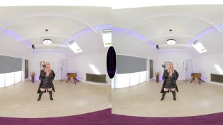 Mistress Sidonia ﻿The English Mansion My Cruel Single-Tail Whip Vr (Virtual Reality)-1