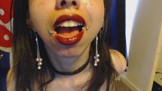 free video 19 Miss Alice the Goth – Spit Saliva Drooling Fetish Red Lipstick on solo female gay armpit fetish-7