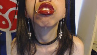 free video 19 Miss Alice the Goth – Spit Saliva Drooling Fetish Red Lipstick on solo female gay armpit fetish-9