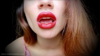 Miss Eva Noir – Serve red lips - Dirty talk-8