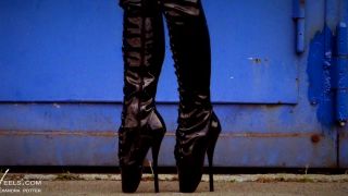 Back At The Garage - LateXperiment.-2