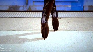 Back At The Garage - LateXperiment.-7