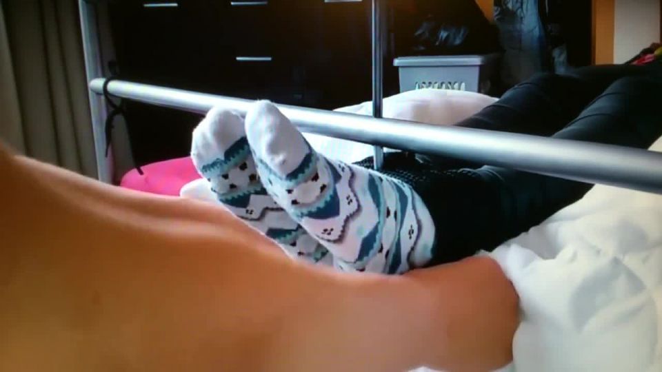 ﻿Girl Friends Feet Tickle Tortured_[Lovely-Teen.Me]