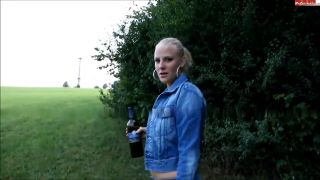 [K2S.CLUB] Lara-CumKitten - Betrunken in Jeans Hotpants gepisst - HD 720P-2