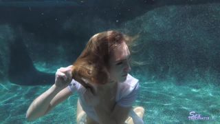 SexUnderwater e0982 Bad Hair Tie Day   Outtakes (mp4)-5