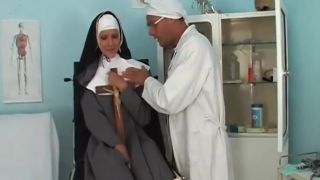 Ronny Rosetti - Doktor Fickt Nonne 480P - Amateur-1