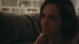 Desiree Akhavan, Robyn Rikoon - Appropriate Behavior (2014) HD 720p!!!-8