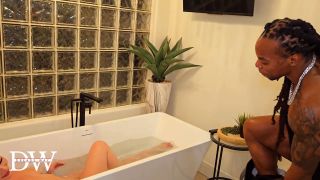 Interracial Sex Porn Dreads Way – Vanna Rose BBC Bathroom Breeding Session – XV PREMIUM-1