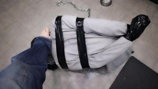 Fantia jp DDD04004120 (Uniform Tape Restraint) 制服テープ拘束 水責め-9