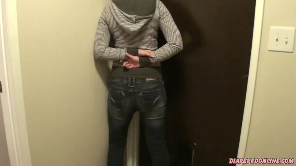Diaperedonline2Nikki Nikki Leaky Diaper in Corner
