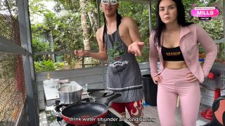 Alexa Mills We Make Pancakes I Lick Her Pussy And Then We Have Wonderful Sex (Euro sex)-3