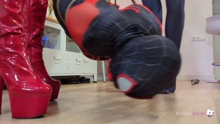 BONDAGEKITTIES - (Spanish) - Scarlet Switch & Gwen Stacy Vs Spider - Man.-9