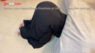 [GetFreeDays.com] Arab Big Ass Hot Stepmom Stuck Under Bed When She Clean my Room Then i see her booty and Masturbating Porn Video July 2023-7