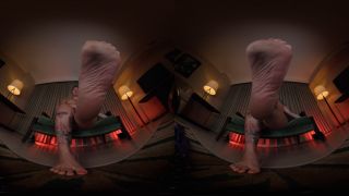 Jadynn Stone VR UltraHD 8K Every Inch Feets Big Ass Solo BBW-4