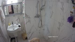 Amelie Friend Shower, 14 08 2024 720P - Voyeur-9