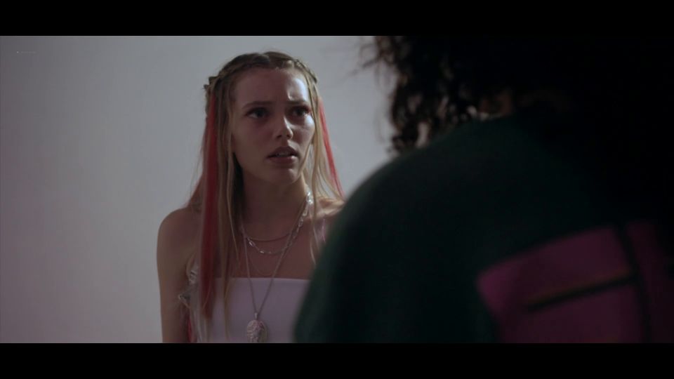 Grace Van Dien in The Fix 2024 1080p BluRay Watch Now