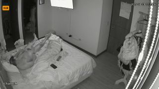 Voyeur 1561 Colombia Santiago de Cali VexiqvWo8-8