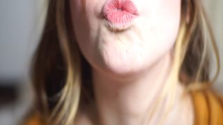 [ManyVids] Longhairluna Manyvids.21.06.07.Longhairluna.Lip.Tease.Mouth.Kiss.Forming -5