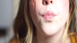 [ManyVids] Longhairluna Manyvids.21.06.07.Longhairluna.Lip.Tease.Mouth.Kiss.Forming -6
