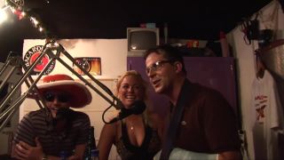 Dutch stella maas gets fucked at the local radio station!-2