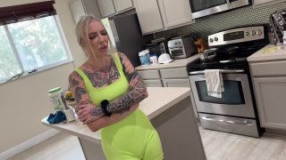 The Smell Test With Hot Blonde Girlfriend  Cassidy Luxe  Household Fantasy  Scott Stark 1080p-1