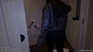 7149 I Fuck my Friend's Stepsister Intensely in the Bathroom ...-3