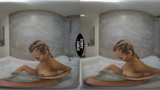 Video Courtney Marie Bathe With Me 2880p UltraHD/4K-5