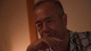 DLDSS-394 夫の愚痴を聞いてくれる上司と欲求不満が解消するまで唾液を絡ませ求め合った接吻中出し性交 小沢菜穂-1
