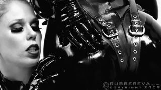 2009 Puppy Cage Head Fuck Part 01.-7