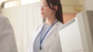 Reducing Mosaic DASS-720 大嫌いな同僚に勝負で敗け試験運用中の媚薬で全身性感帯にされ失禁絶頂を繰り返す女医。 橘メアリー-2