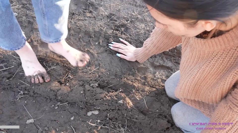 free adult video 17 SERVANTS FOR GIRLS – AURORA – Eat the dirt off my feet bitch!, hyper fetish on femdom porn 
